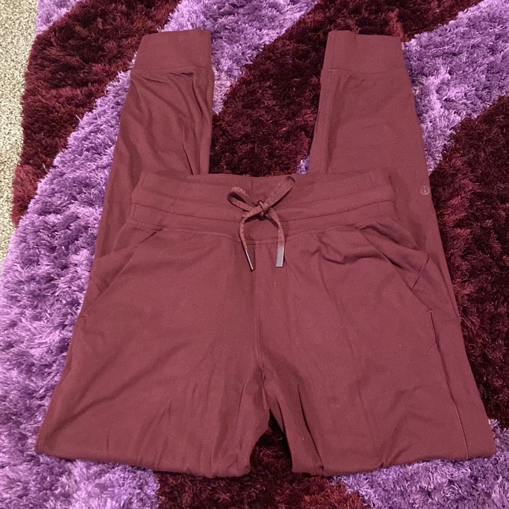 Lululemon Ready to Rulu Joggers Garnet 4